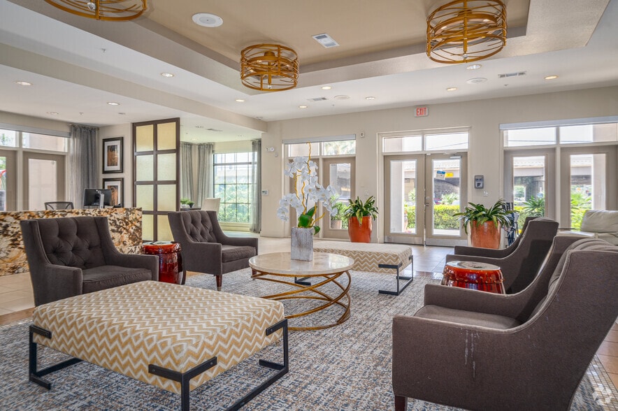 Lobby Photo - Grove at Wilcrest