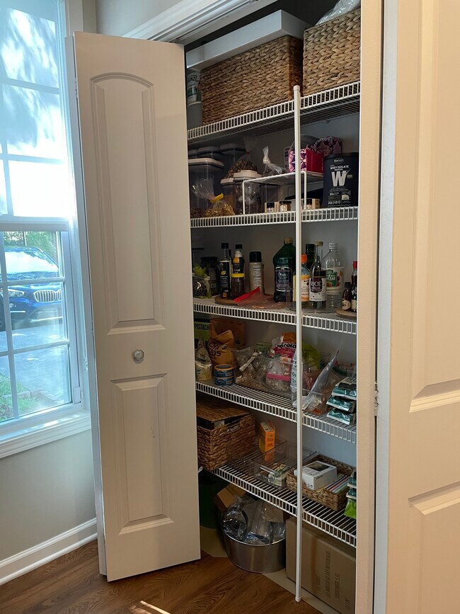 Building Photo - 844 Horton Rd