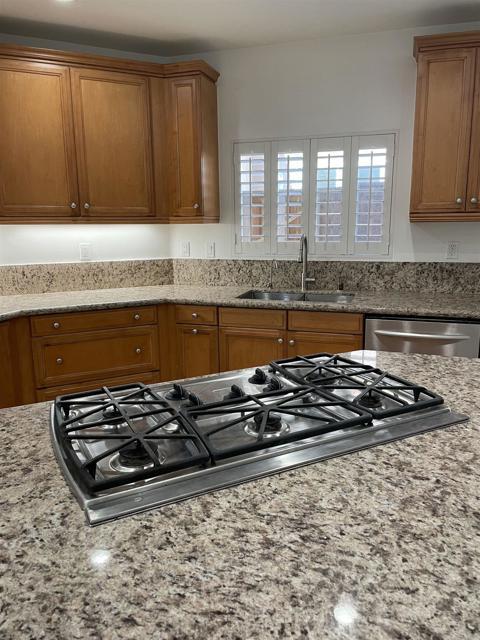 Building Photo - 415 N Cedros Ave