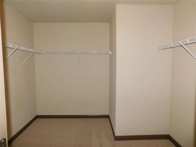 Building Photo - 3325 Ivey Ridge Rd NE