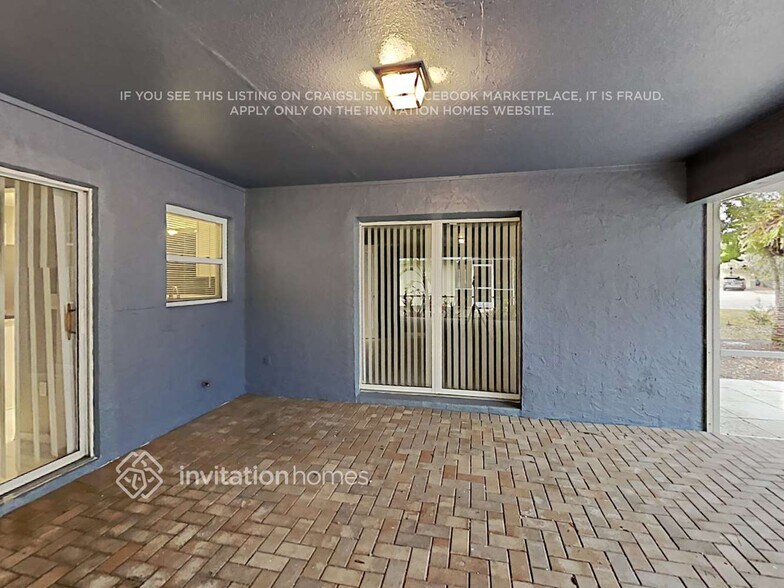 Building Photo - 7509 42nd Ct E
