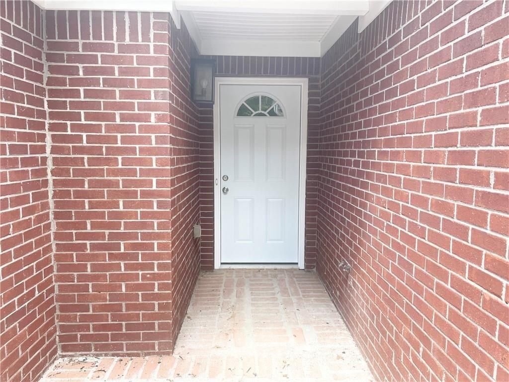 Building Photo - 2715 Sterling Creek Pointe