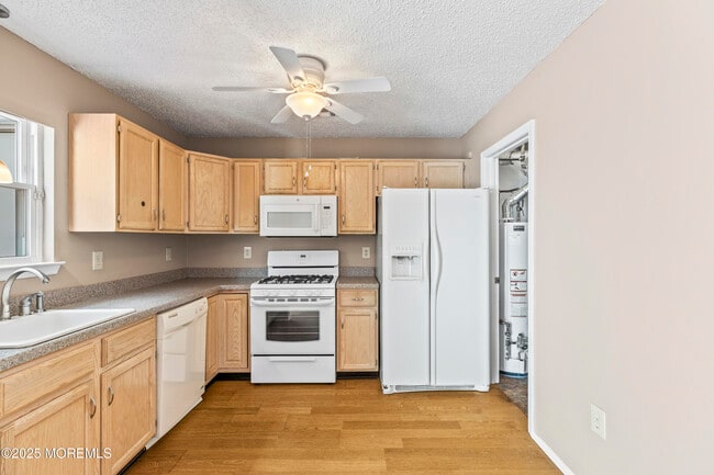 Building Photo - 8 Ambrose Ct