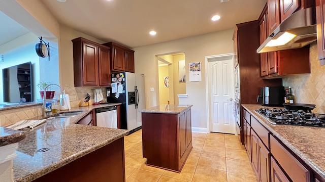 Building Photo - 7908 Menler Dr