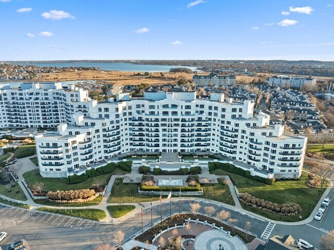 Building Photo - 2001 Marina Dr