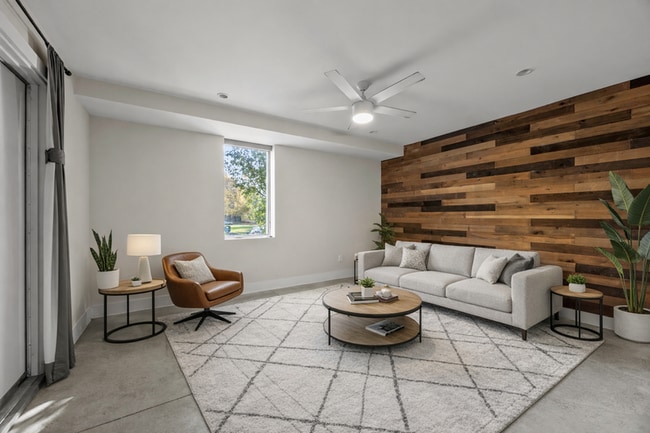 Building Photo - 1185 Gustavus Ln