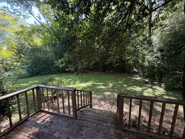 Building Photo - 36 Beechwood Dr