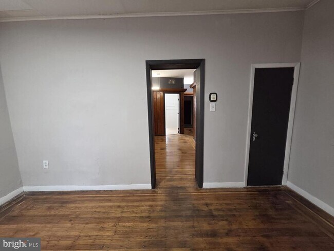 Building Photo - 633 E Allegheny Ave