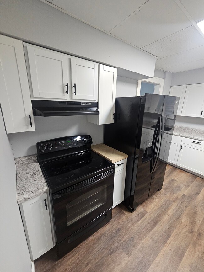 Building Photo - 1308 Loretta Ave