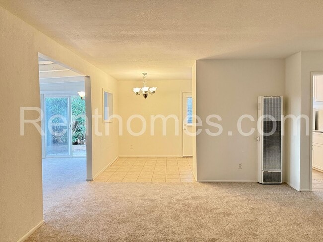 Building Photo - 5281 Constitution Rd