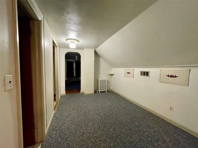 Building Photo - 112 N Roosevelt Ave