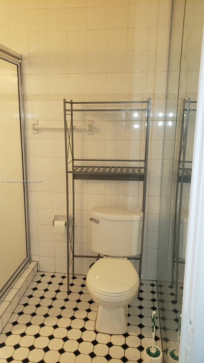 Building Photo - 215 30th St