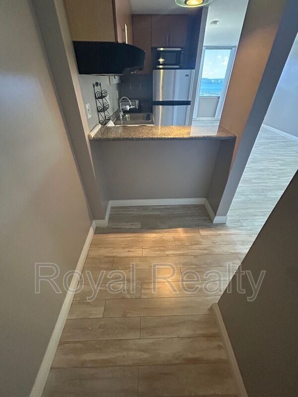 Building Photo - 1060 Kamehameha Hwy