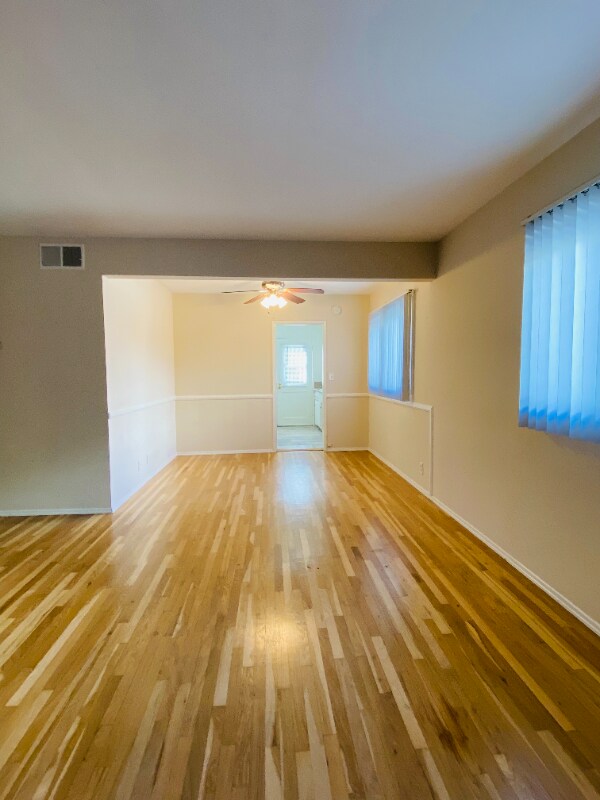 Building Photo - 283 S El Molino Ave