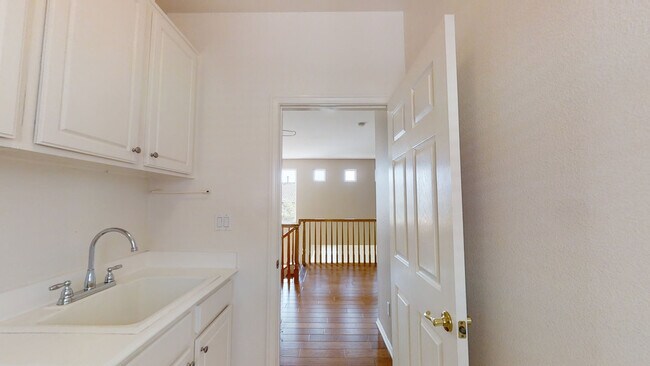 Building Photo - 3724 Strata Dr