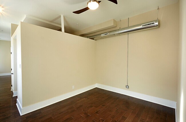 Building Photo - Merchants Lofts II