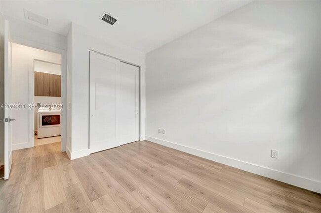 Building Photo - 1454 SW 23rd St