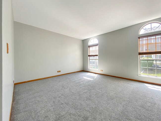 Building Photo - 17617 Horseshoe Ln