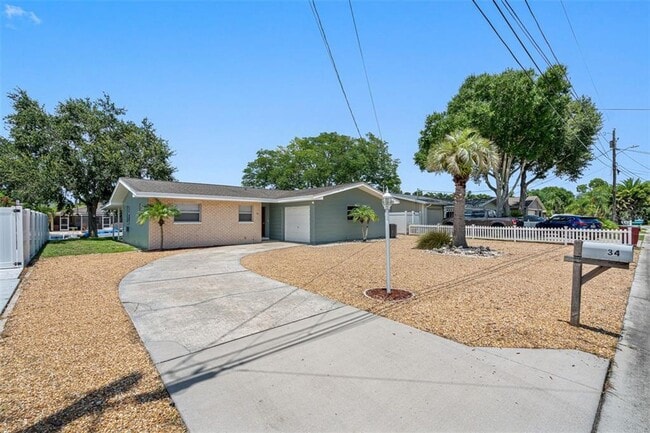 Building Photo - Waterfront home - Palm Harbor
