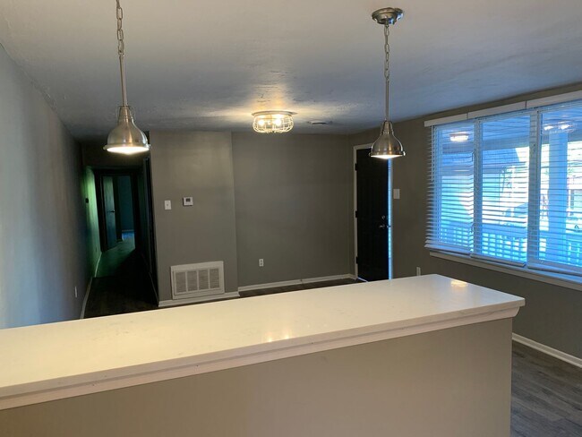 Building Photo - 2630 Edwards Wy