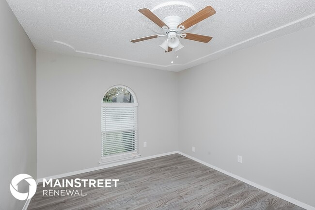 Building Photo - 3409 Pembroke Pl