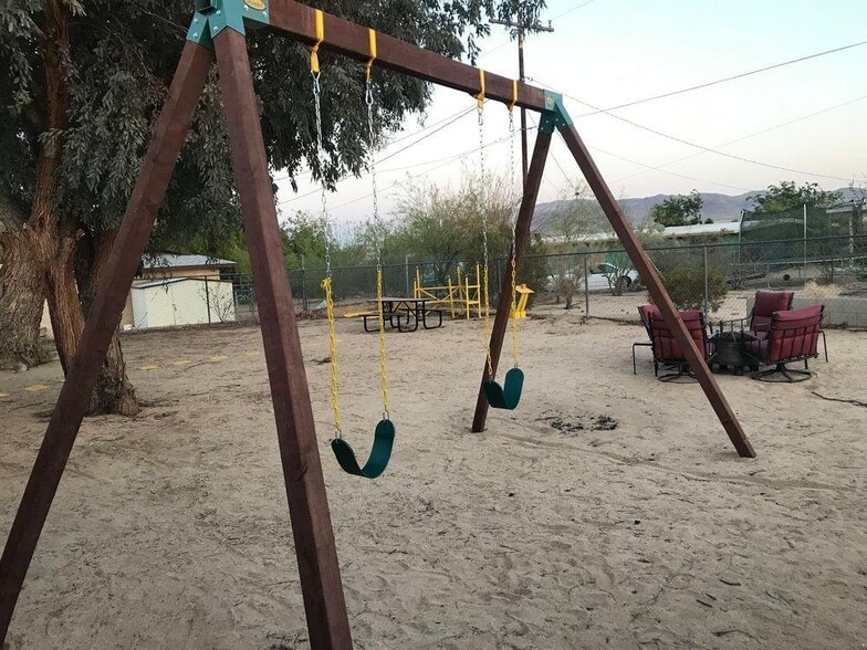 Building Photo - 73829 S Slope Dr