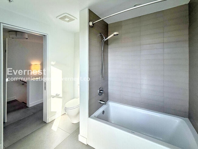 Building Photo - 1717 N 1st Ave