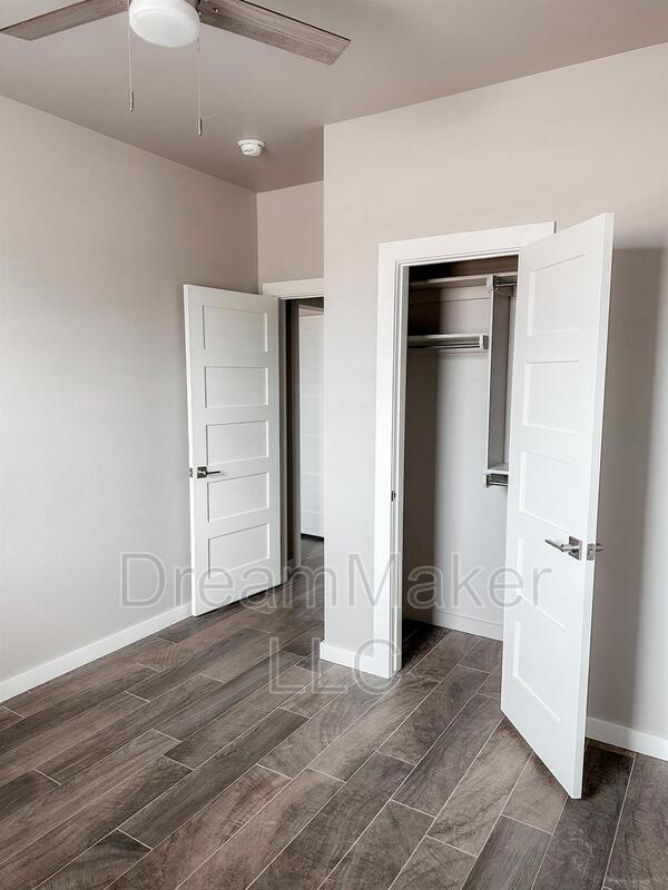 Building Photo - 5193 Red Maple Ave