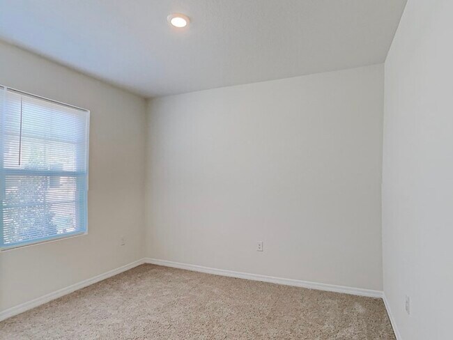 Building Photo - 9678 Black Walnut Dr