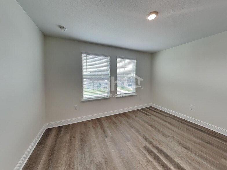 Building Photo - 1004 Heavenly Dr