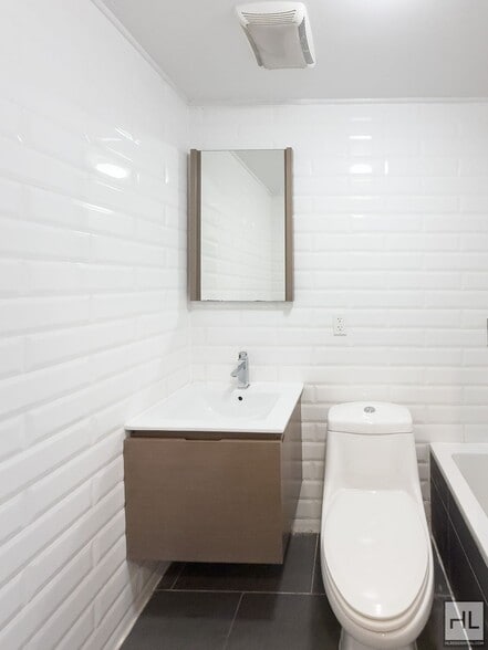 Building Photo - GREENE AVENUE / Spacious Bed-Stuy 2-Bed 1....