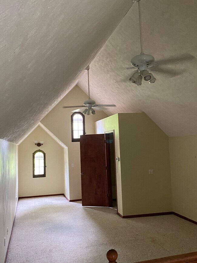 Building Photo - 4407 Pine St