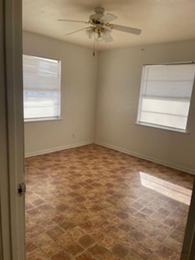 Building Photo - 3 BR in a Quiet Neighborhood