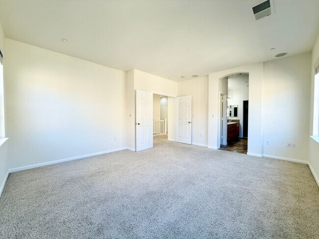 Building Photo - Renovated Coastal Home with NEW Kitchen and a Spacious Layout