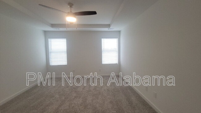 Building Photo - 7582 Discovery Pt Dr NW