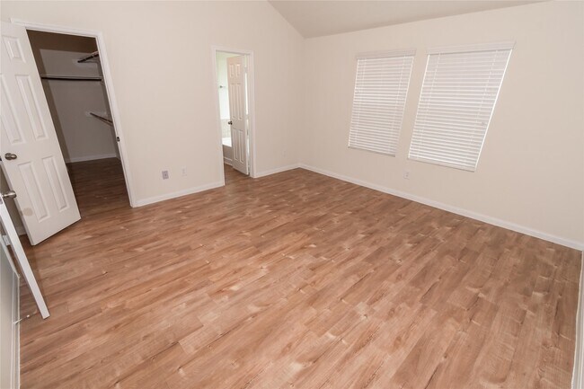Building Photo - 2434 Sailors Way