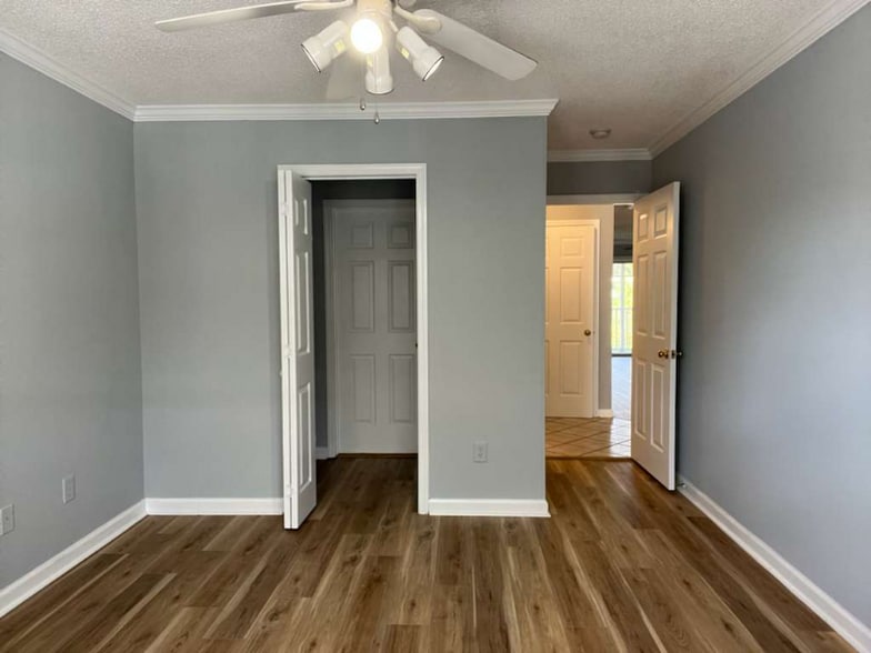 Building Photo - 4025 Sandtrap Ave