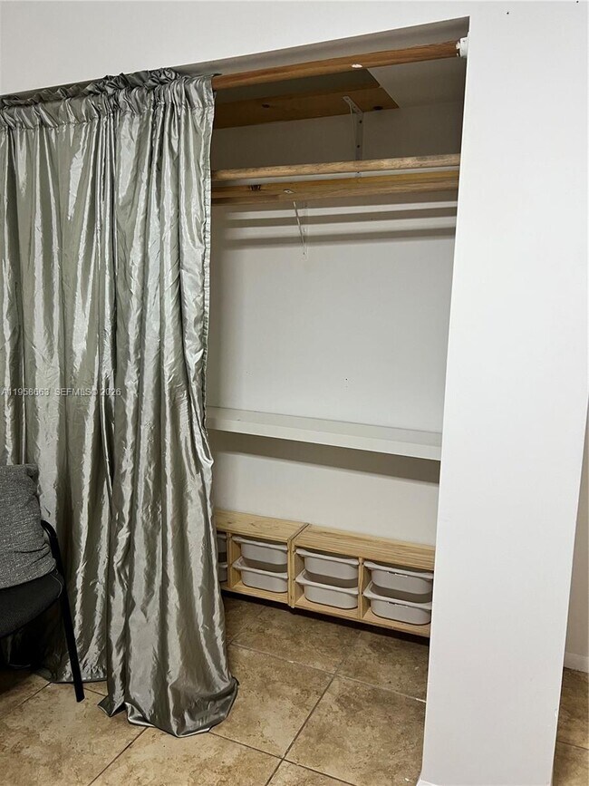 Building Photo - 6400 Fletcher St