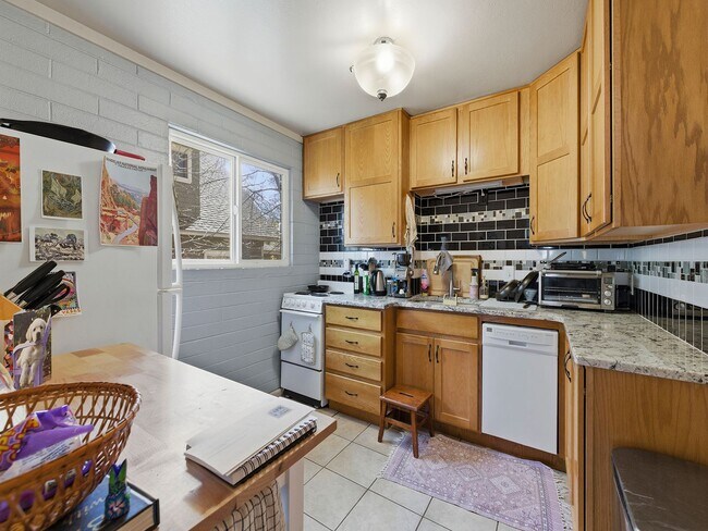 Building Photo - Remington518 (CW-KS)