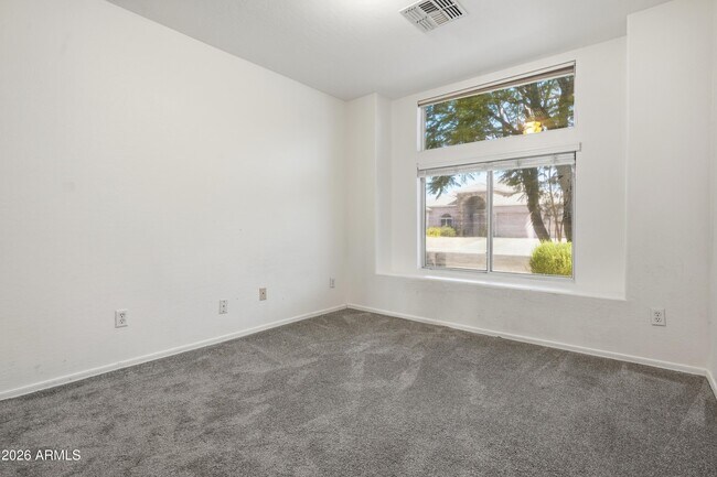Building Photo - 4441 E Cottonwood Ln