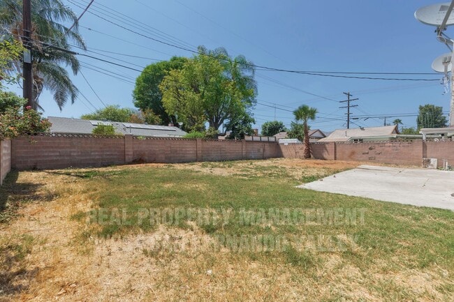 Building Photo - 7749 Kentland Ave