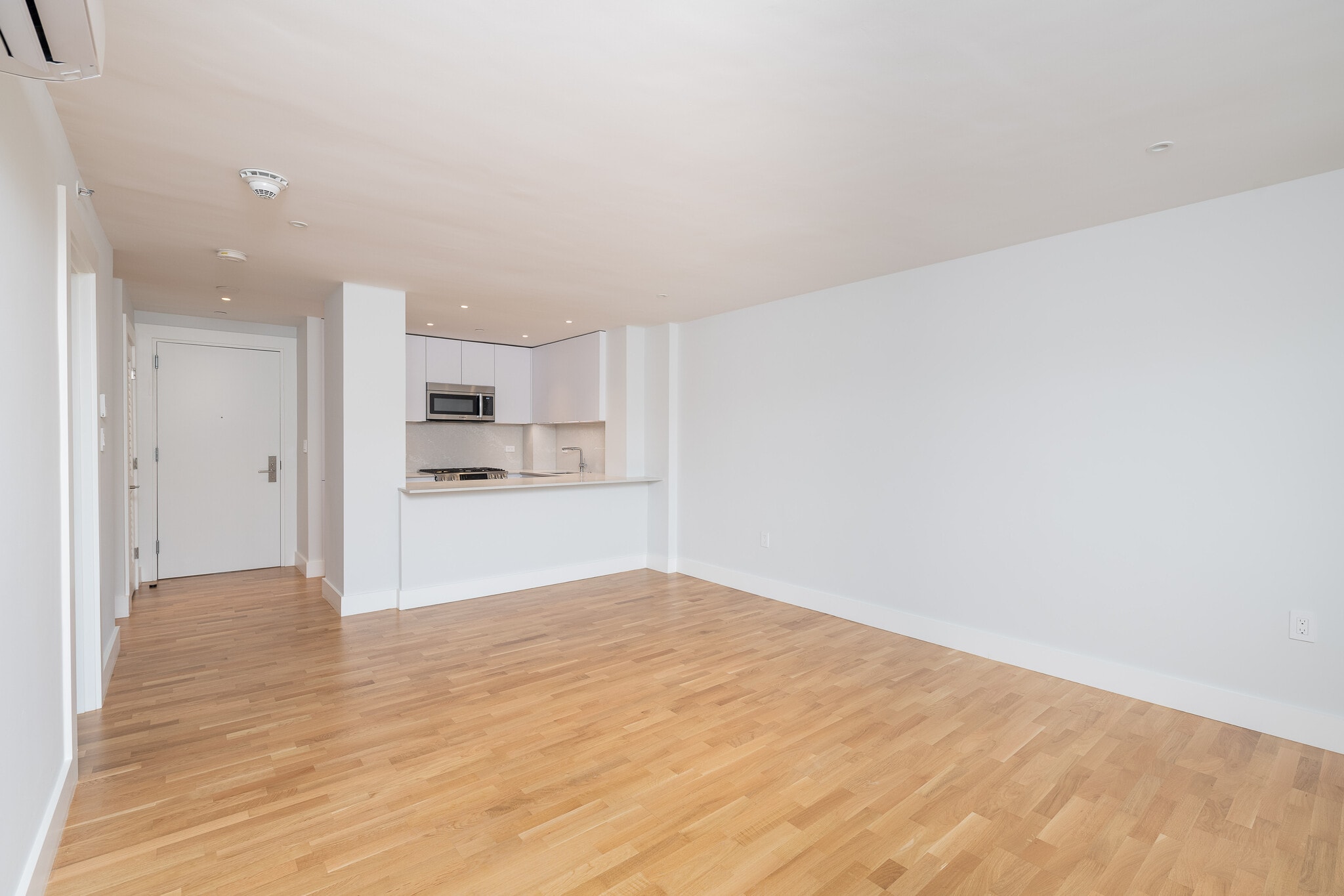 Building Photo - 1410 Columbia Rd