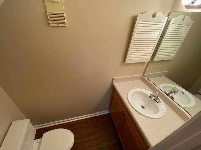Building Photo - 5453 Sombra Del Lago Dr