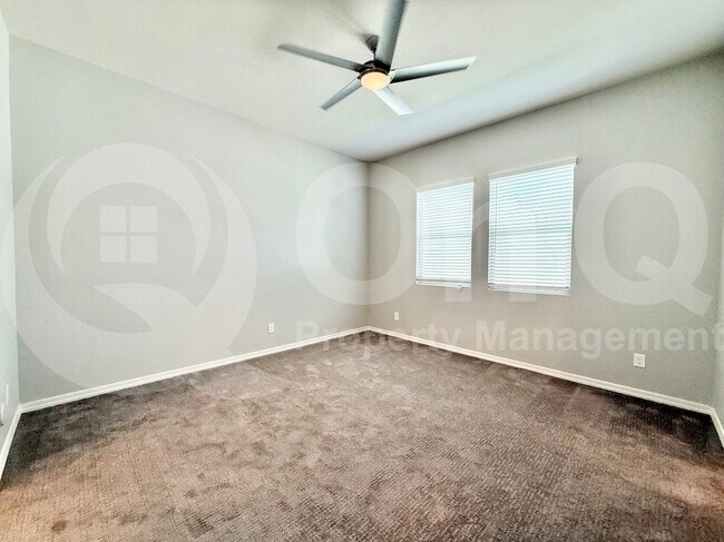 Building Photo - 4156 E Bernice St