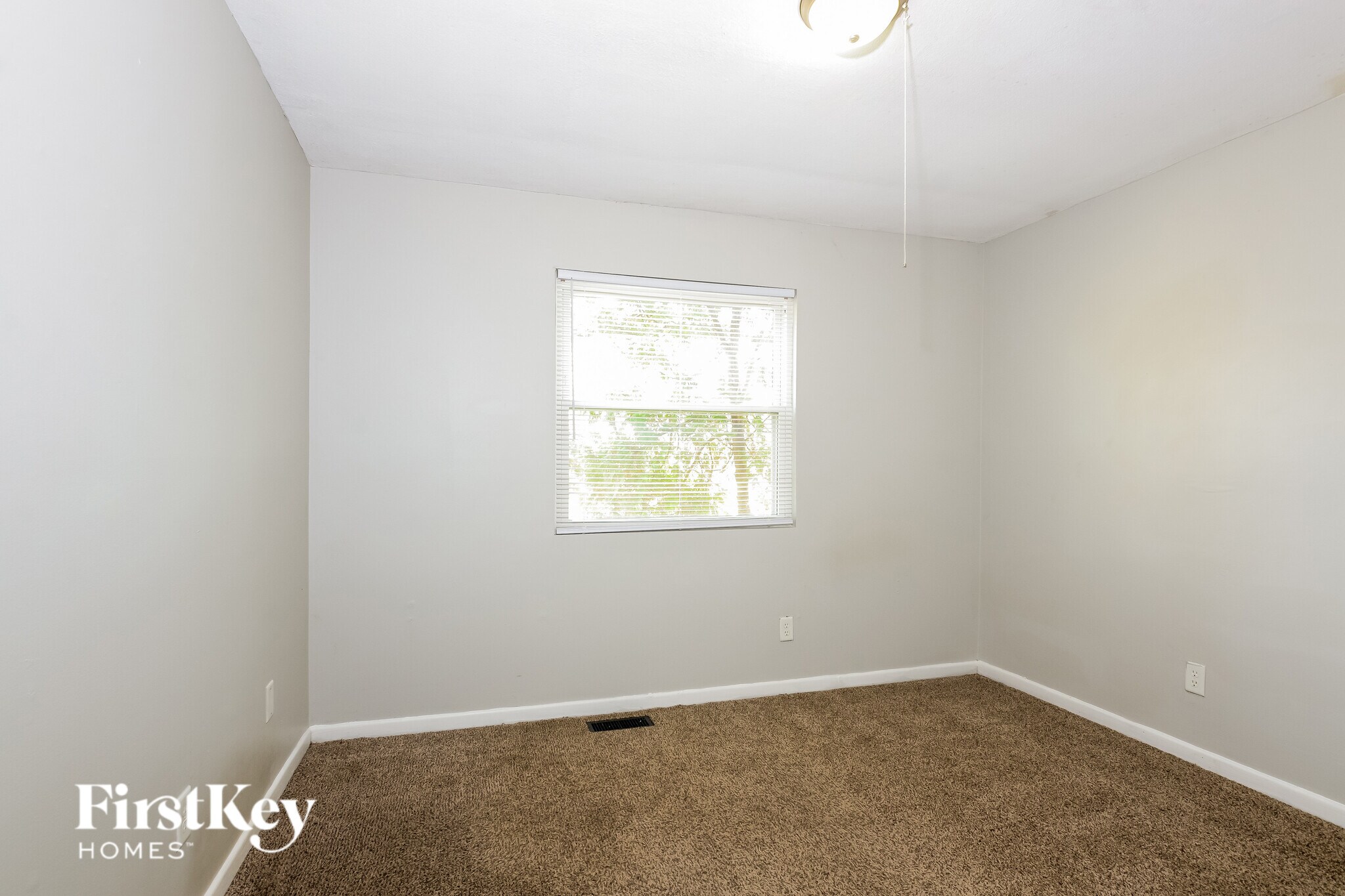 Building Photo - 5606 Winship Dr