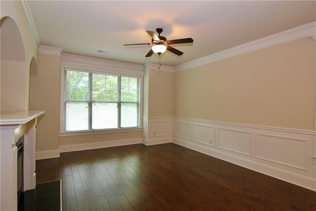 Building Photo - 1660 Jardin Ct