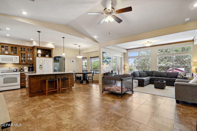 Building Photo - 5936 Anapaula Dr
