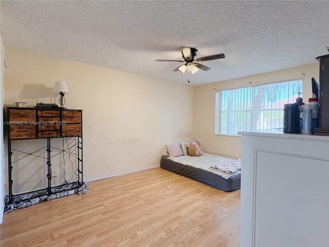 Building Photo - 9055 Wiles Rd
