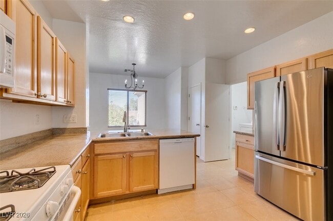 Building Photo - 4013 Gliding Gulls Ave