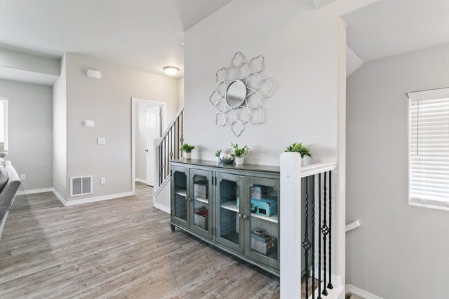 Building Photo - 7427 Gorgeted Quail Grv